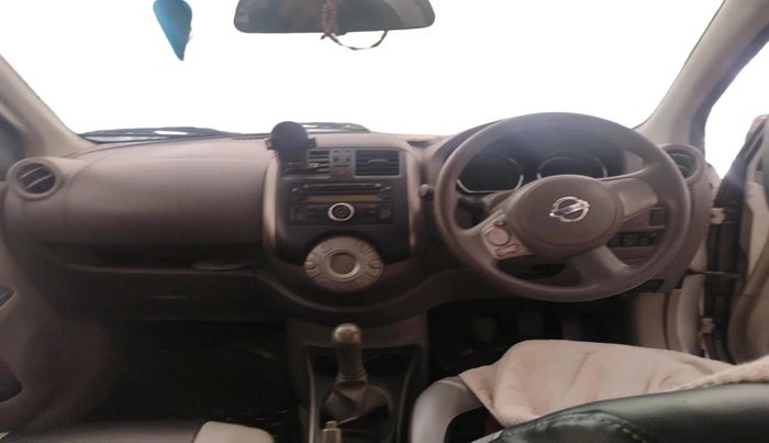 2011 Nissan Sunny XV PETROL, Petrol, Manual, 86,304 km, interior