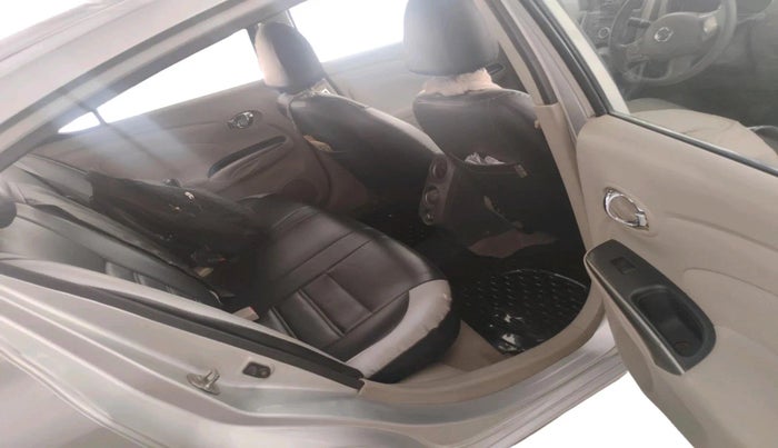 2011 Nissan Sunny XV PETROL, Petrol, Manual, 86,304 km, interior