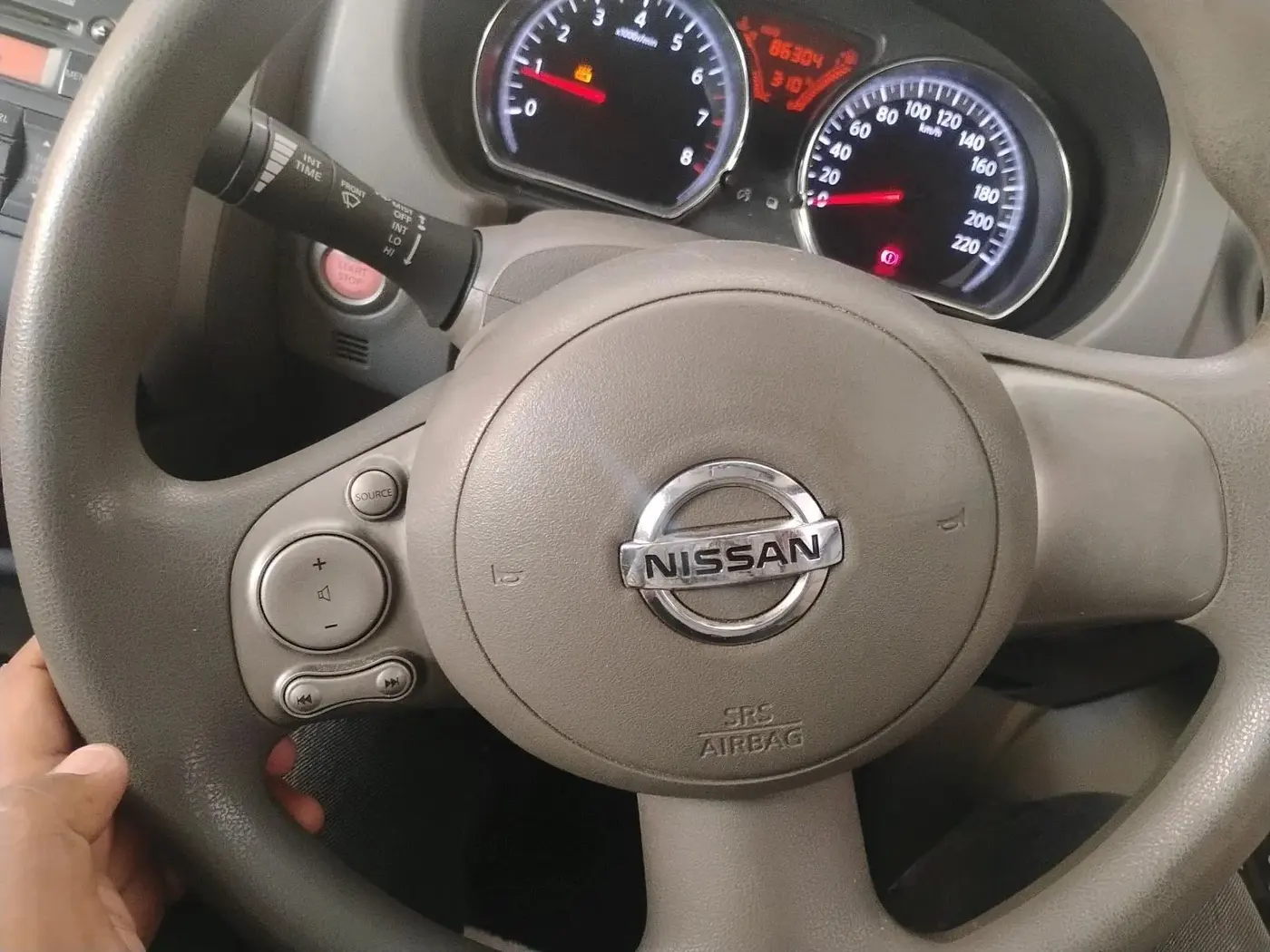 2011 Nissan Sunny XV PETROL, Petrol, Manual, 86,304 km, interior