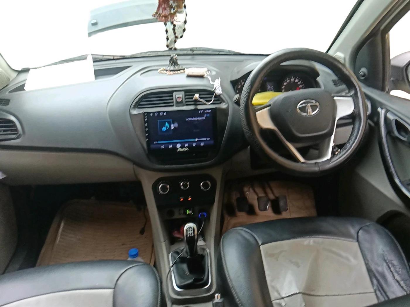2016 Tata Tiago XM PETROL, CNG, Manual, 75,126 km, interior