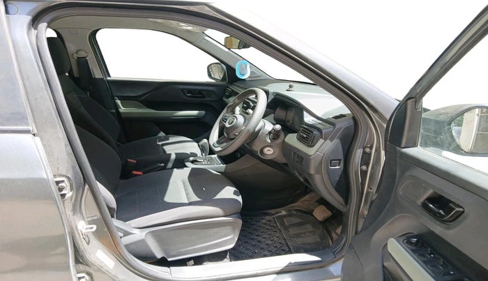 2024 Tata PUNCH ADVENTURE AMT, Petrol, Automatic, 17,098 km, interior