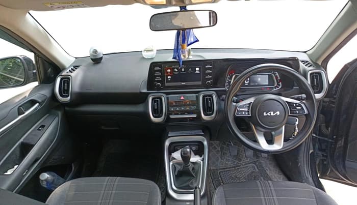 2024 KIA SONET HTK (O) 1.2 Petrol MT, Petrol, Manual, 25,374 km, interior