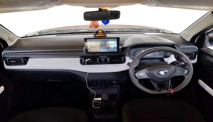 2024 Tata PUNCH PURE MT CNG, CNG, Manual, 56,650 km, interior
