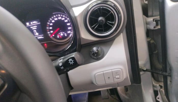 2024 Hyundai GRAND I10 NIOS ASTA AMT 1.2 KAPPA VTVT, Petrol, Automatic, 13,459 km, interior