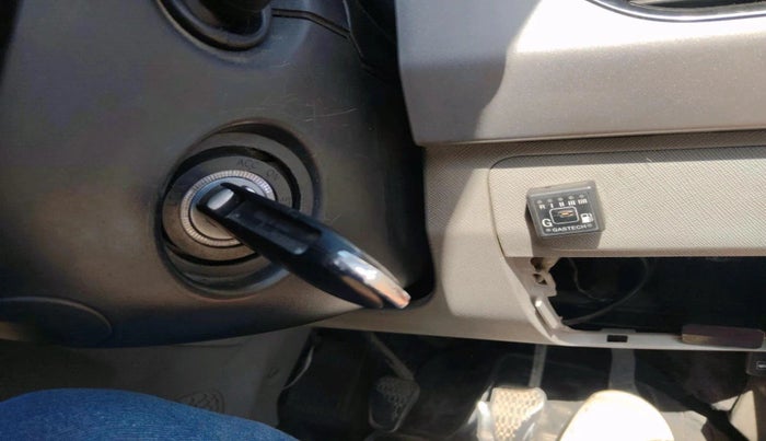 2019 Tata NEXON XM PETROL, CNG, Manual, 84,589 km, interior