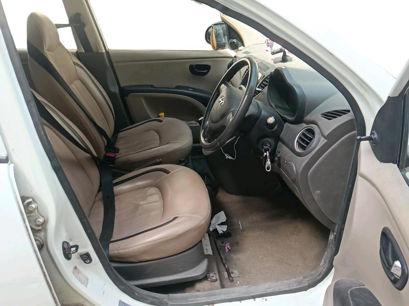 2012 Hyundai i10 ERA 1.1, CNG, Manual, 54,144 km, interior