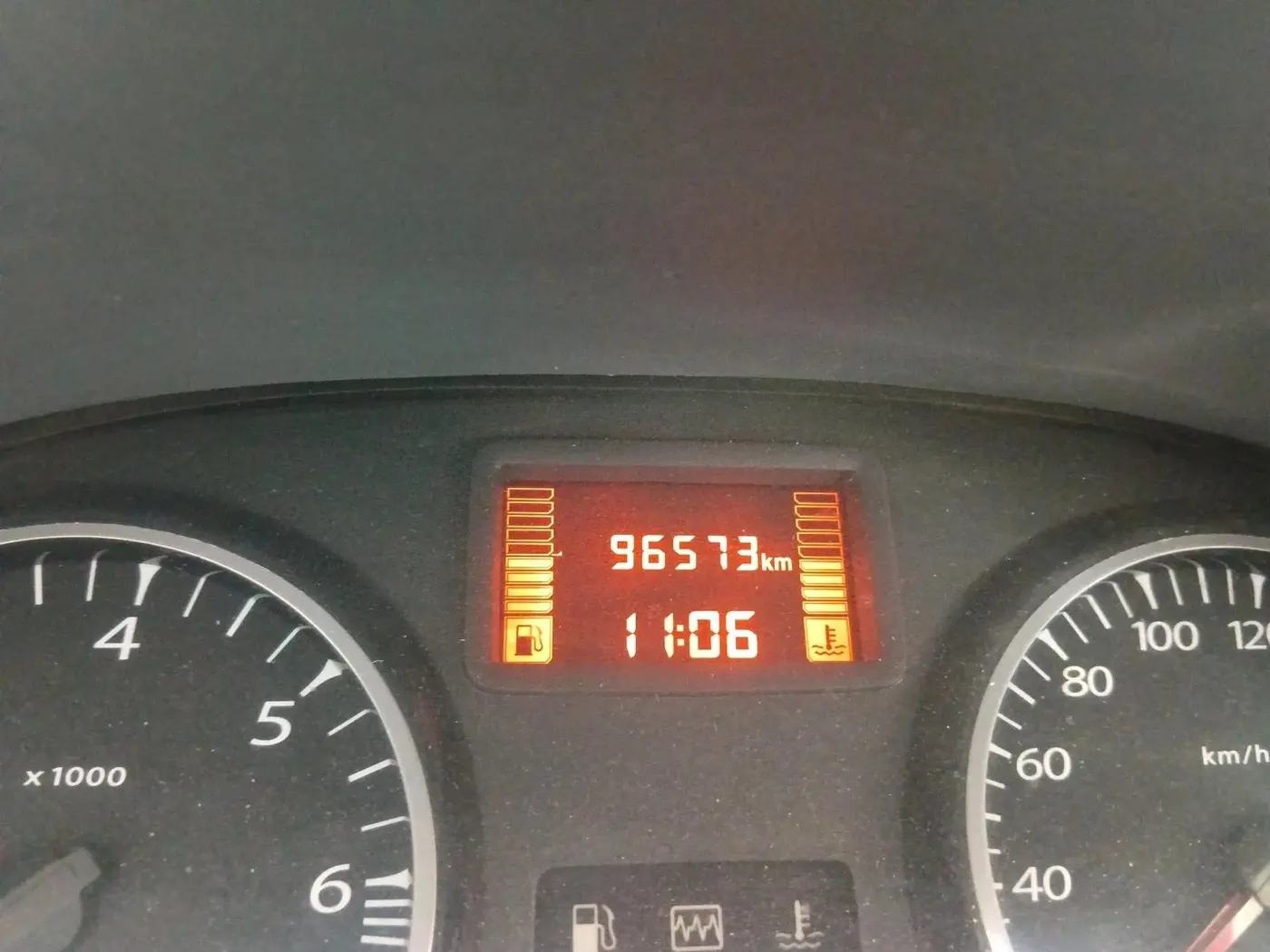 2014 Renault Duster RXL PETROL, Petrol, Manual, 96,573 km, interior