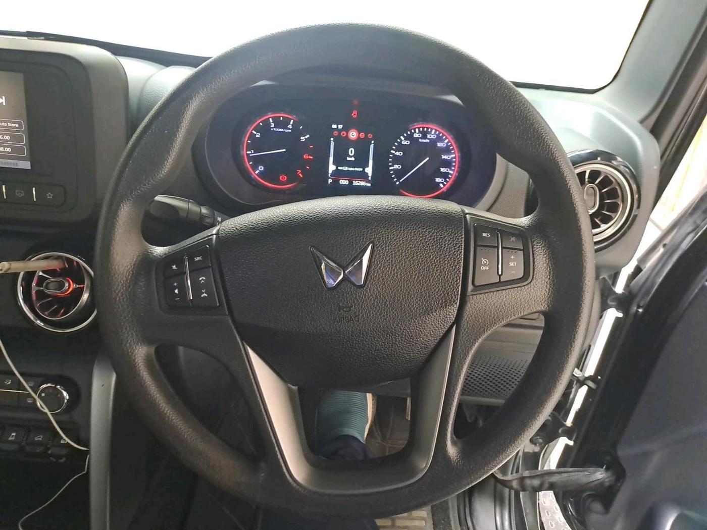 2023 Mahindra Thar LX P 2WD AT HT, Petrol, Automatic, 16,286 km, interior