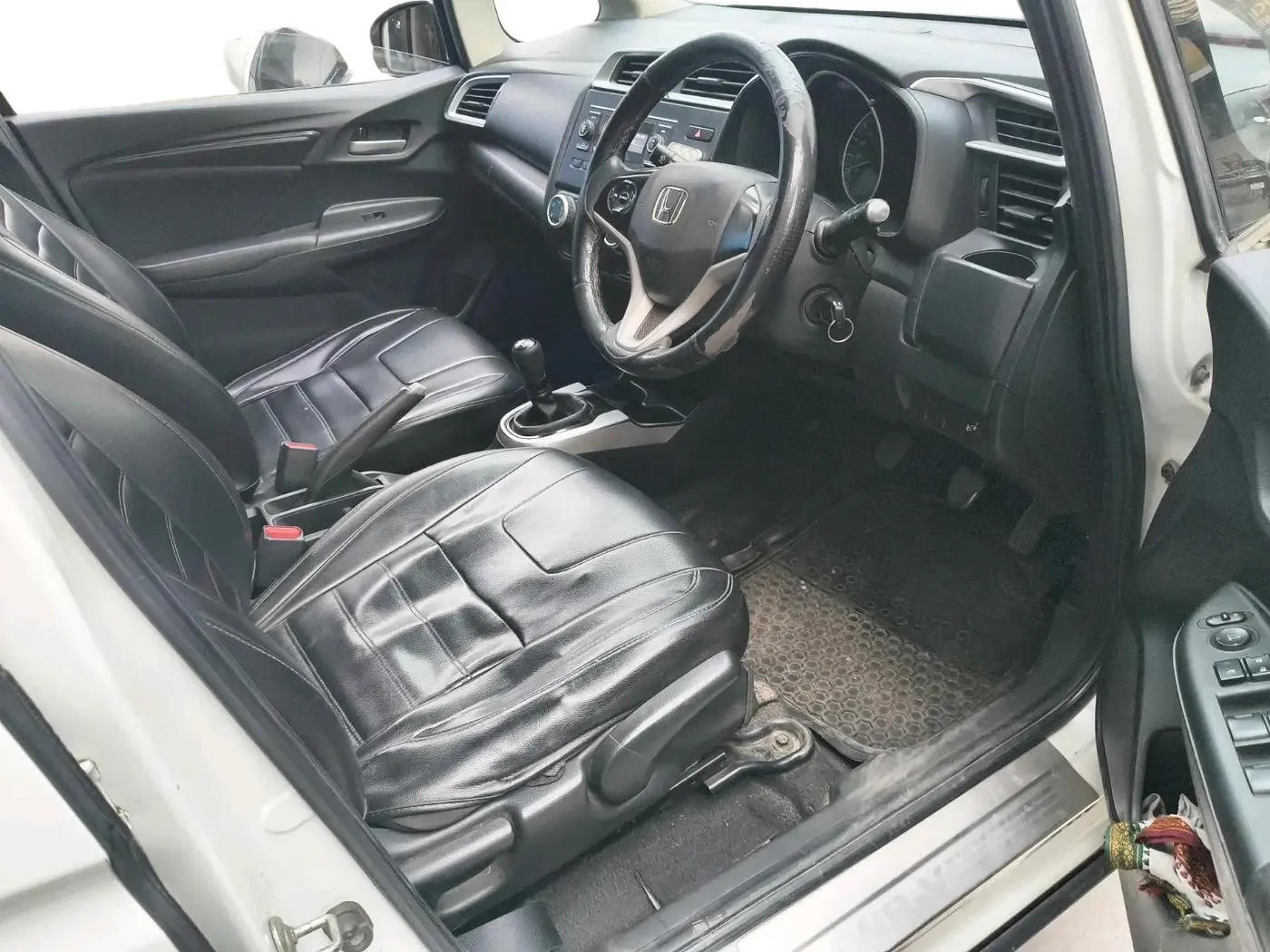2019 Honda WR-V 1.5L I-DTEC S MT, Diesel, Manual, 1,33,500 km, interior