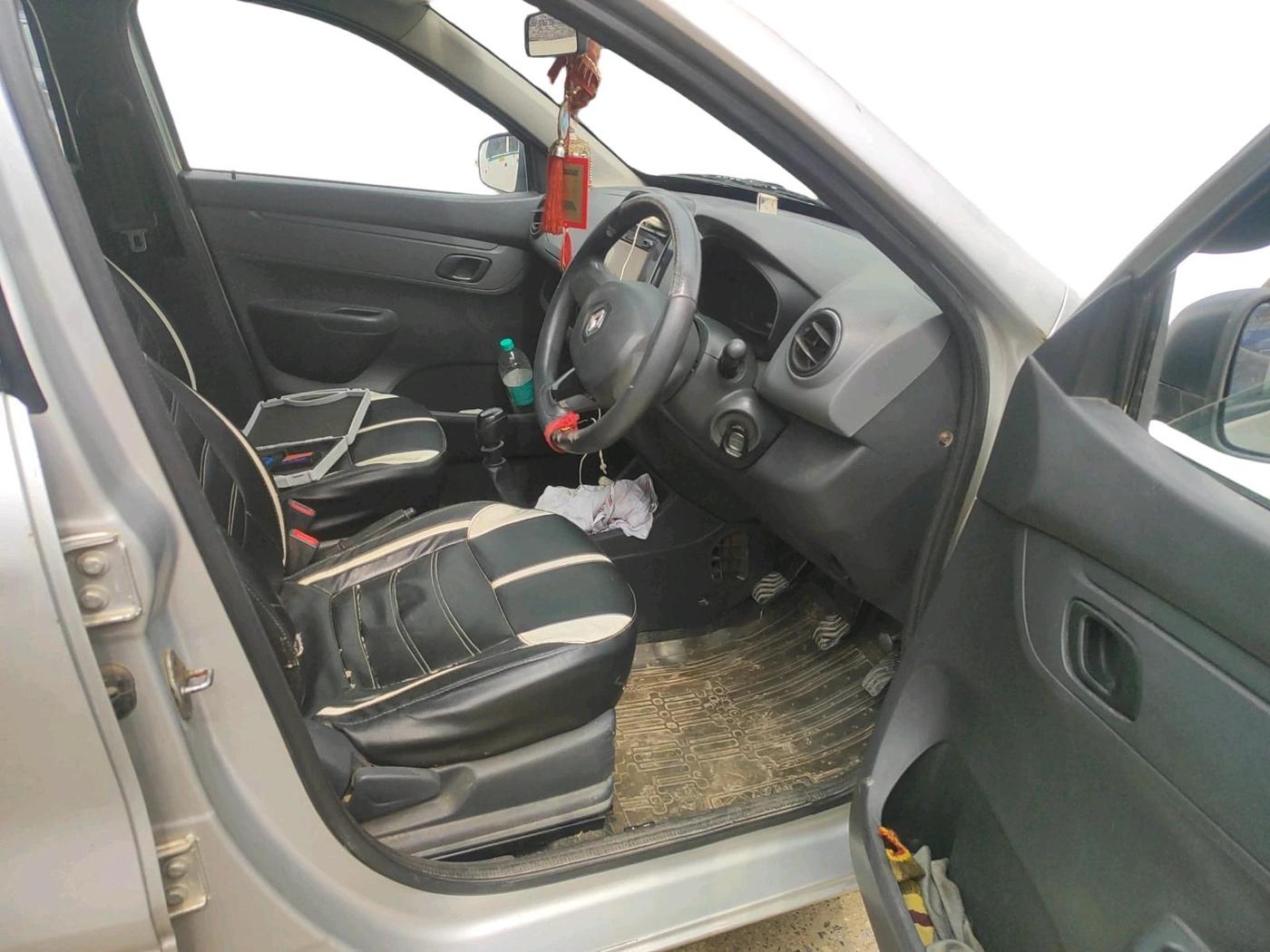 2016 Renault Kwid RXT 0.8, Petrol, Manual, 48,701 km, interior