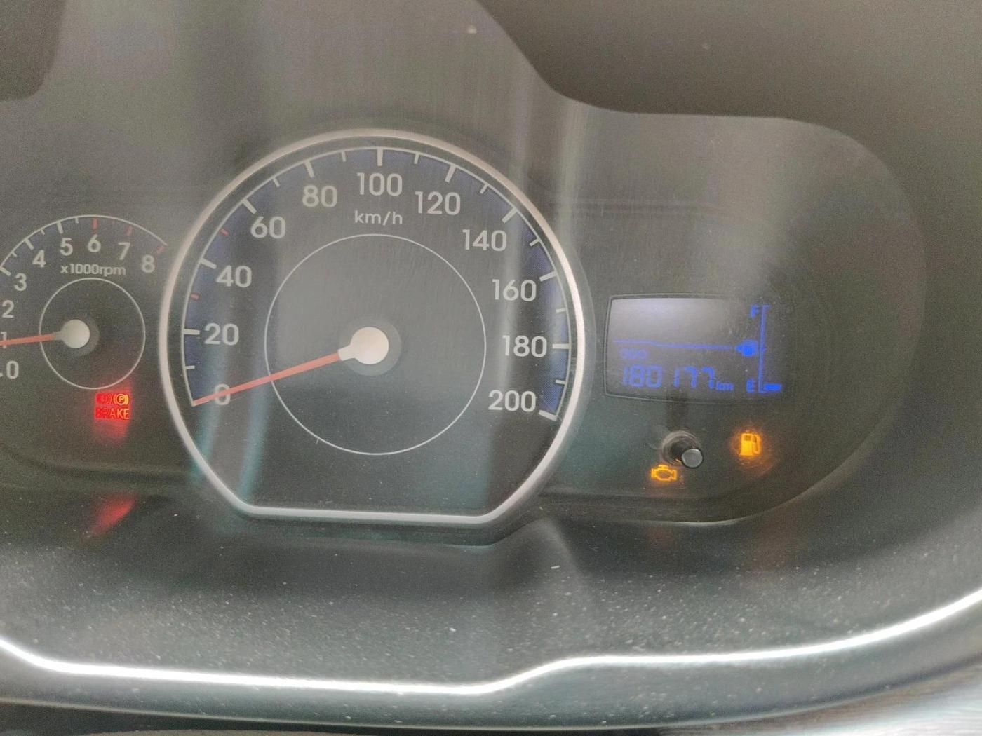 2014 Hyundai i10 MAGNA 1.1, CNG, Manual, 1,80,177 km, interior