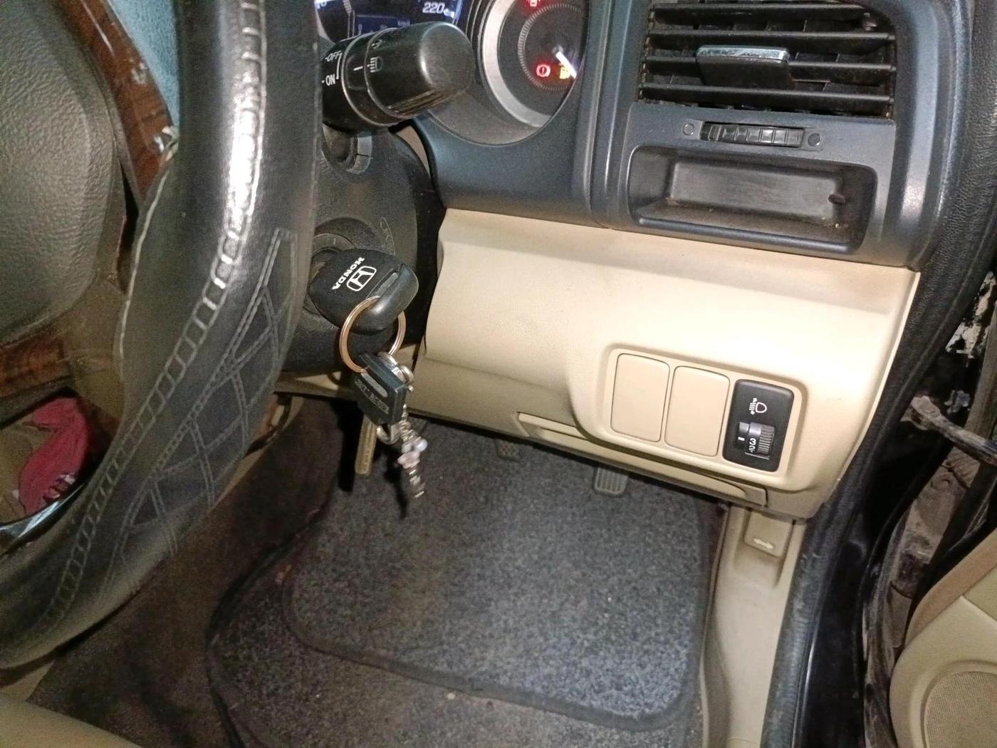 2012 Honda City 1.5L I-VTEC V MT, CNG, Manual, 1,28,424 km, interior