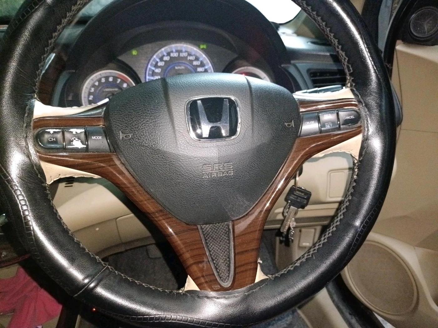 2012 Honda City 1.5L I-VTEC V MT, CNG, Manual, 1,28,424 km, interior