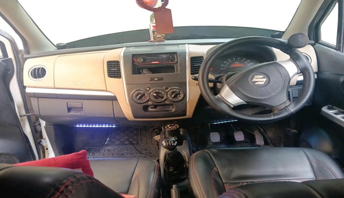 2015 Maruti Wagon R 1.0 LXI CNG, CNG, Manual, 77,972 km, interior