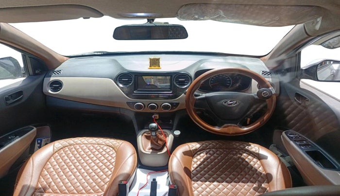 2016 Hyundai Grand i10 MAGNA 1.2 KAPPA VTVT, CNG, Manual, 68,588 km, interior