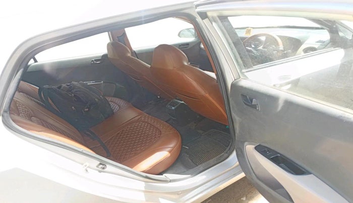 2016 Hyundai Grand i10 MAGNA 1.2 KAPPA VTVT, CNG, Manual, 68,588 km, interior