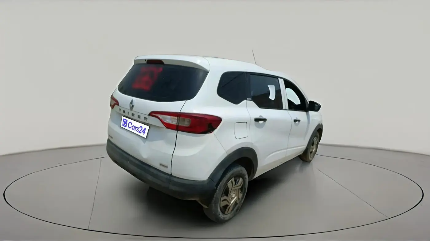 2019 Renault TRIBER RXE MT, Petrol, Manual, 35,588 km, exterior