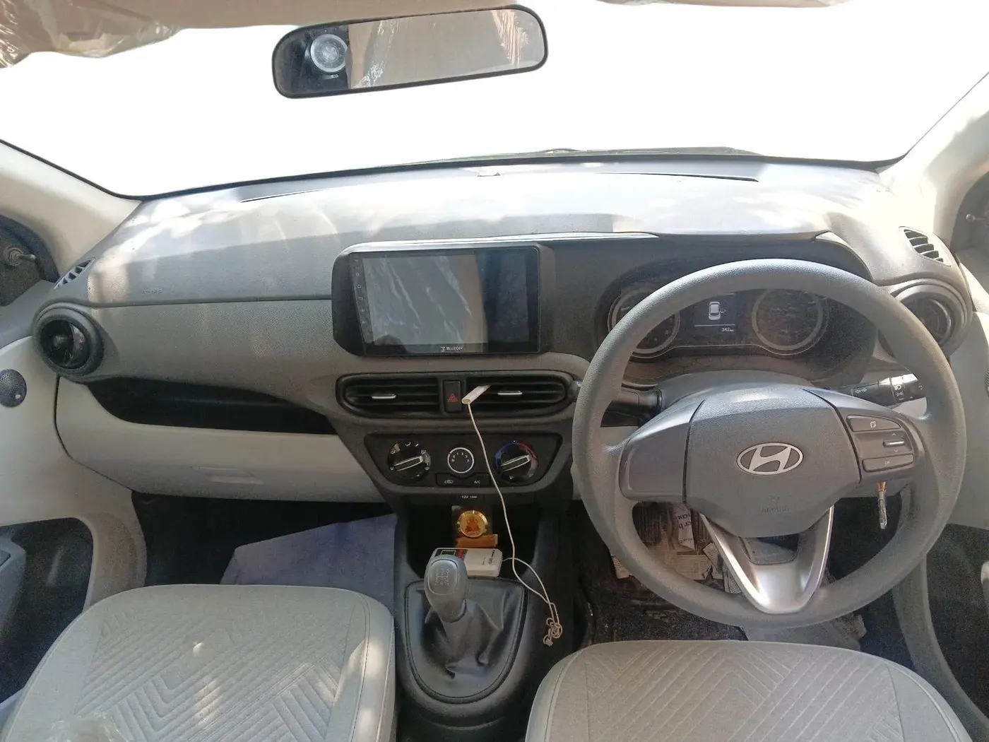 2023 Hyundai GRAND I10 NIOS ERA 1.2 KAPPA VTVT, Petrol, Manual, 342 km, interior