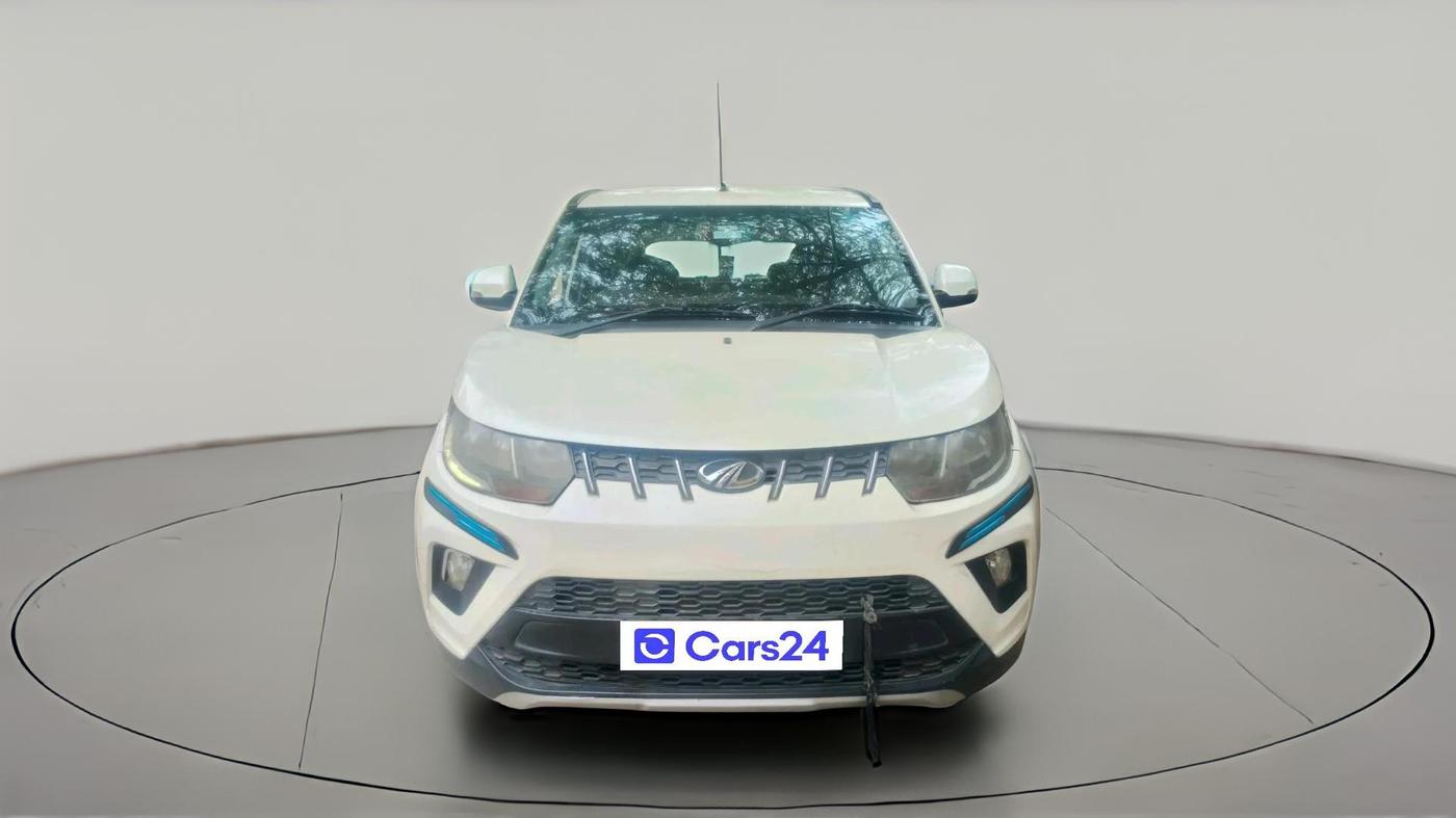 2017 Mahindra KUV 100 NXT K8 P 6 STR, CNG, Manual, 1,41,416 km, exterior