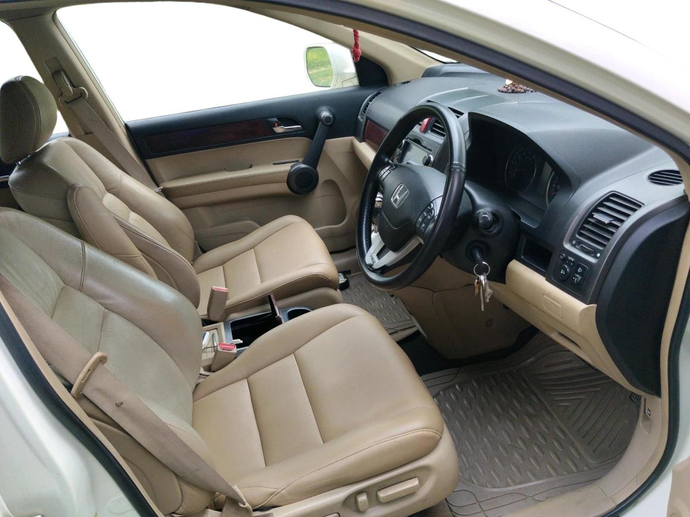 2012 Honda CRV 2.0L 4WD AT, Petrol, Automatic, 1,39,557 km, interior