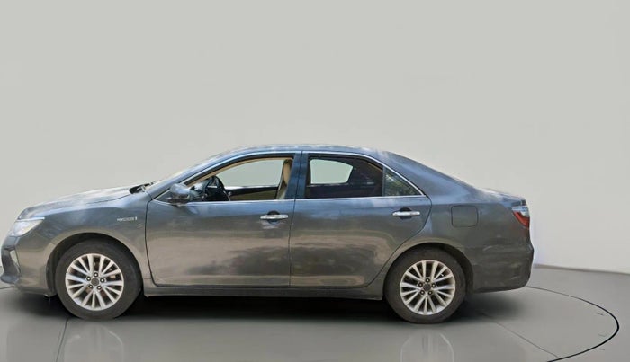 2016 Toyota Camry HYBRID, Hybrid, Automatic, 1,26,762 km, exterior
