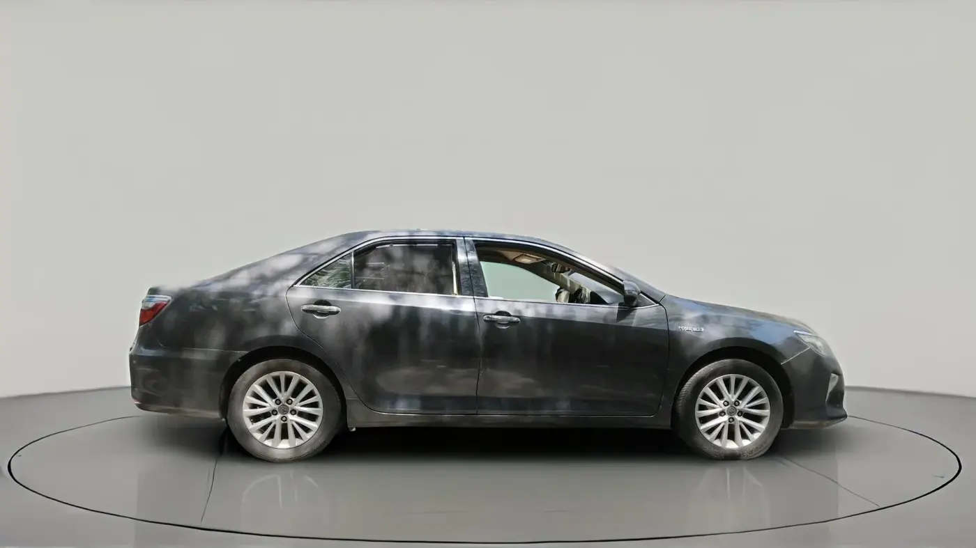 2016 Toyota Camry HYBRID, Hybrid, Automatic, 1,26,762 km, exterior