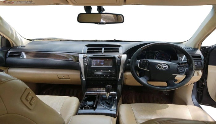 2016 Toyota Camry HYBRID, Hybrid, Automatic, 1,26,762 km, interior