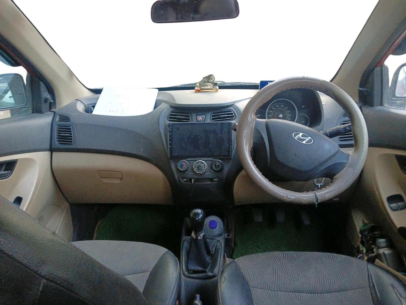2011 Hyundai Eon MAGNA O, Petrol, Manual, 84,556 km, interior