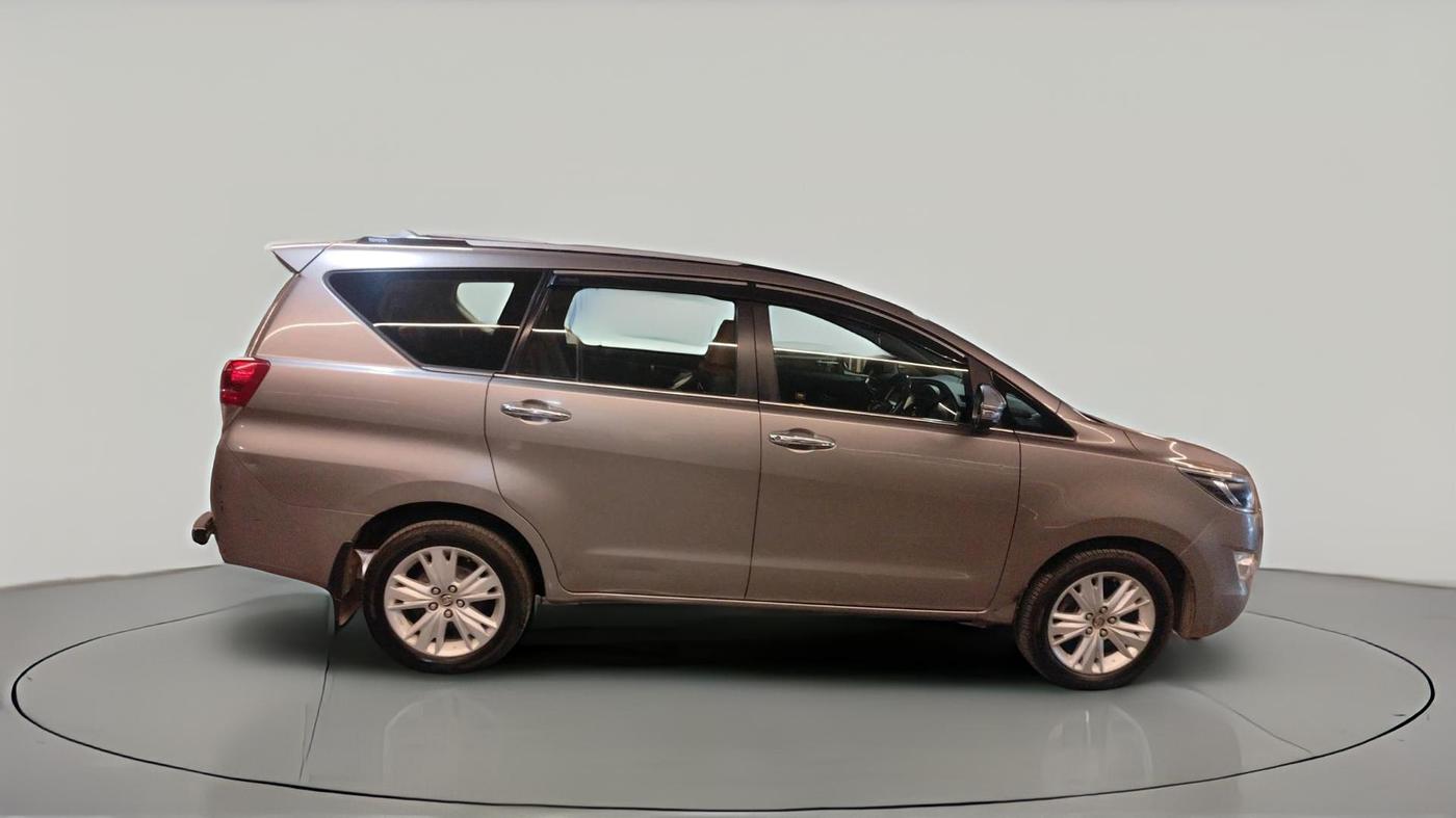 2020 Toyota Innova Crysta 2.4 ZX AT 7 STR, Diesel, Automatic, 60,082 km, exterior