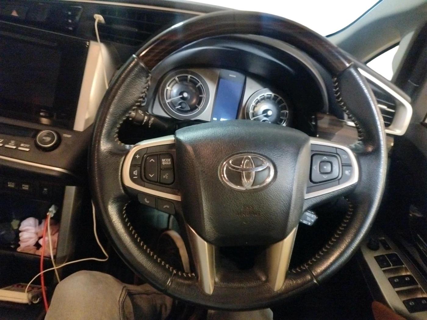2020 Toyota Innova Crysta 2.4 ZX AT 7 STR, Diesel, Automatic, 60,082 km, interior