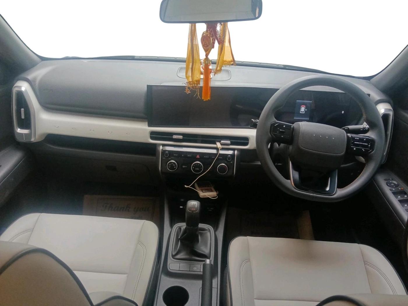 2026 Hyundai VENUE HX 5 1.2 Petrol MT, Petrol, Manual, 6,166 km, interior