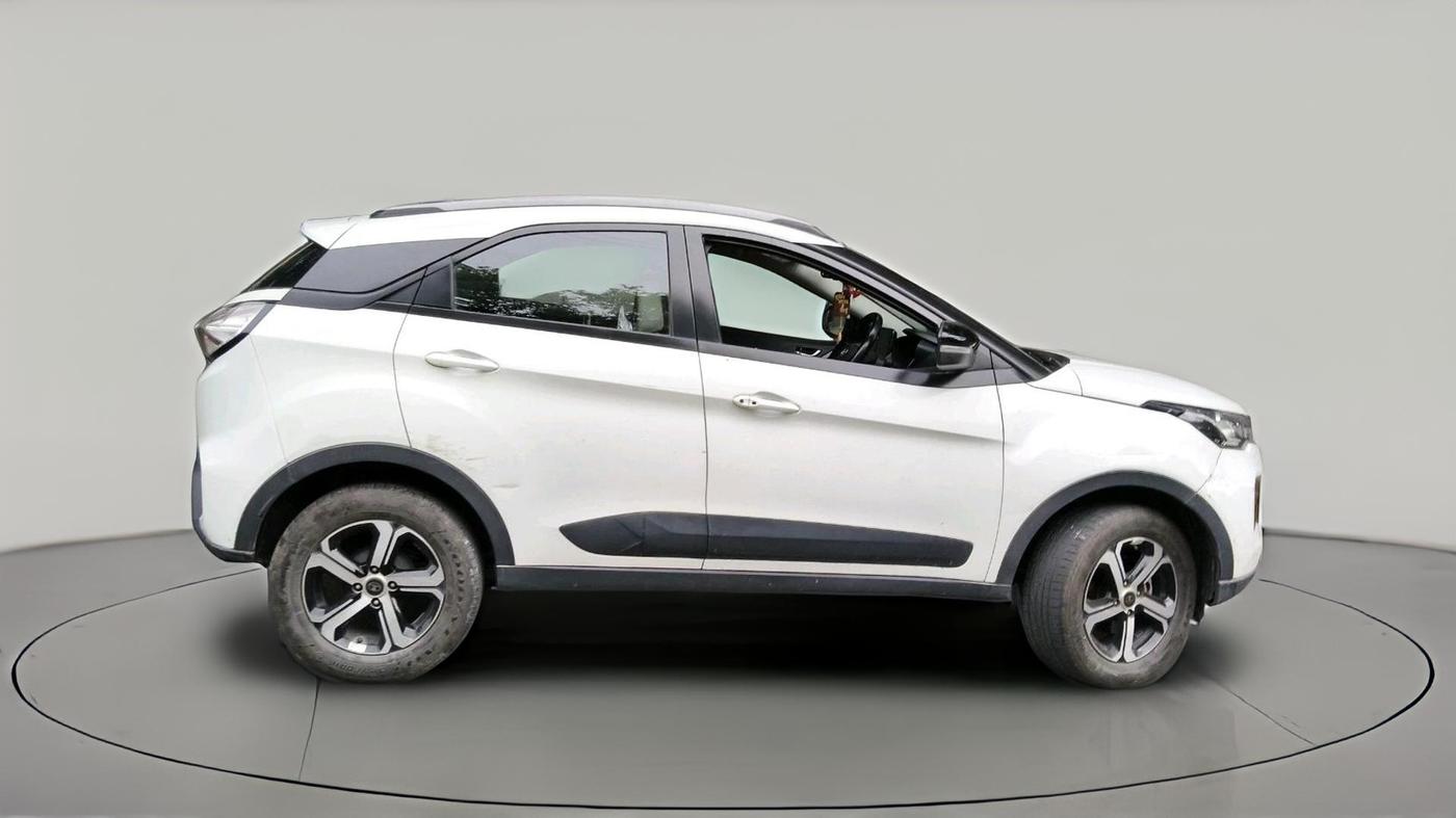 2023 Tata NEXON XZ PLUS LUXURY SUNROOF PETROL, Petrol, Manual, 20,628 km, exterior