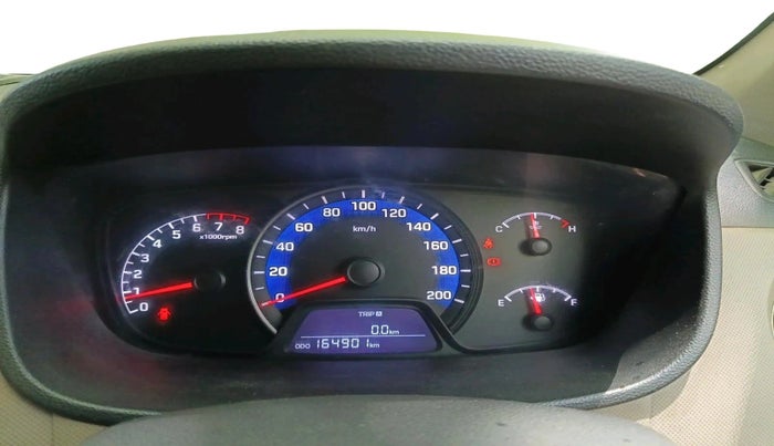 2014 Hyundai Xcent S (O) 1.2, Petrol, Manual, 1,64,901 km, interior