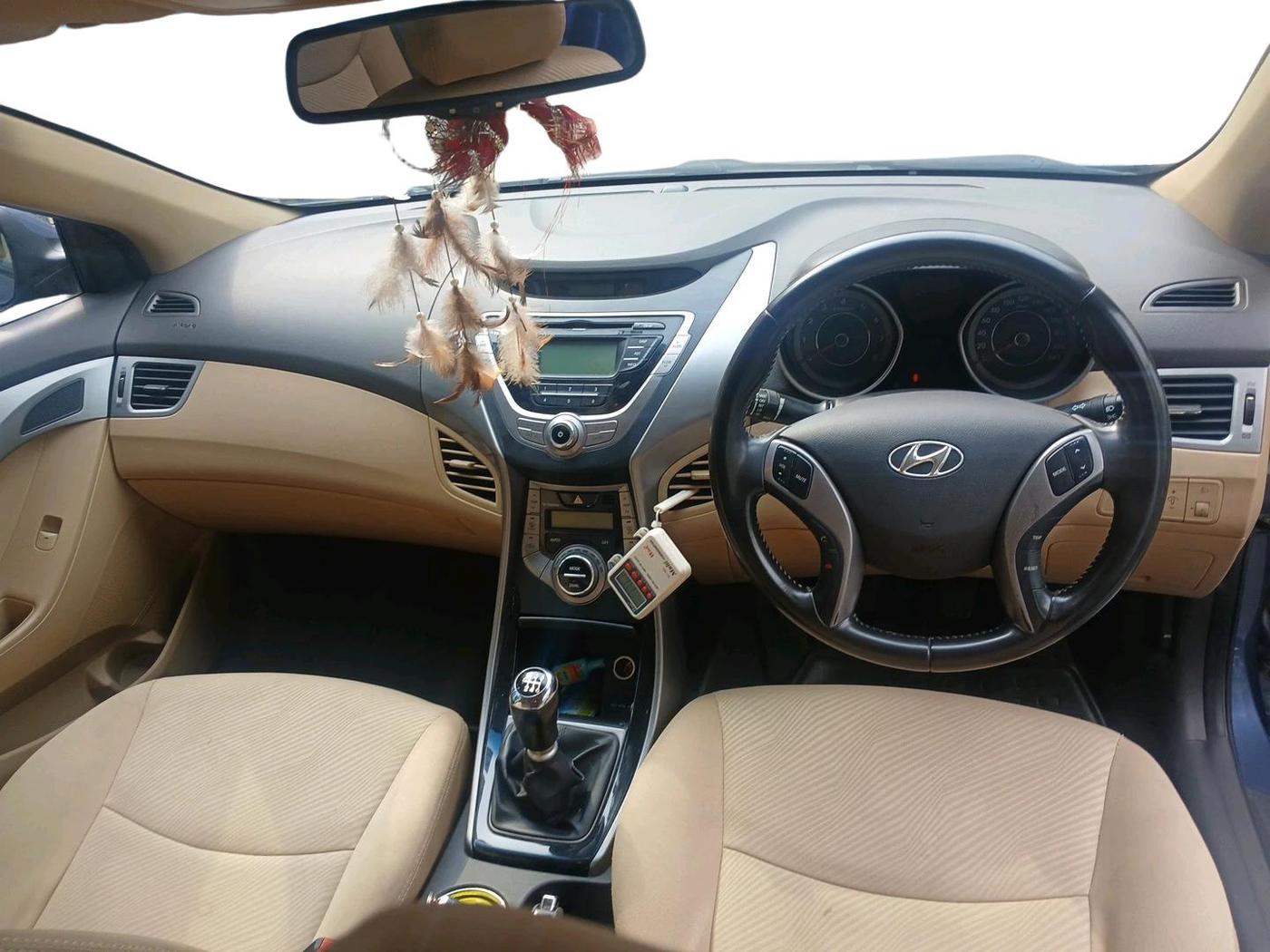 2014 Hyundai New Elantra 1.8 S VTVT, CNG, Manual, 45,319 km, interior