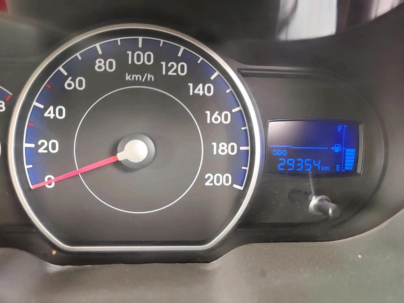 2011 Hyundai i10 MAGNA 1.2, Petrol, Manual, 29,354 km, interior