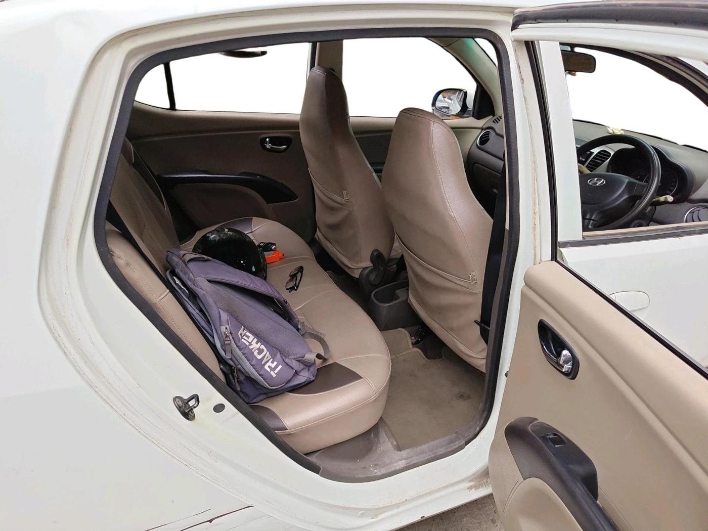 2011 Hyundai i10 MAGNA 1.2, Petrol, Manual, 29,354 km, interior