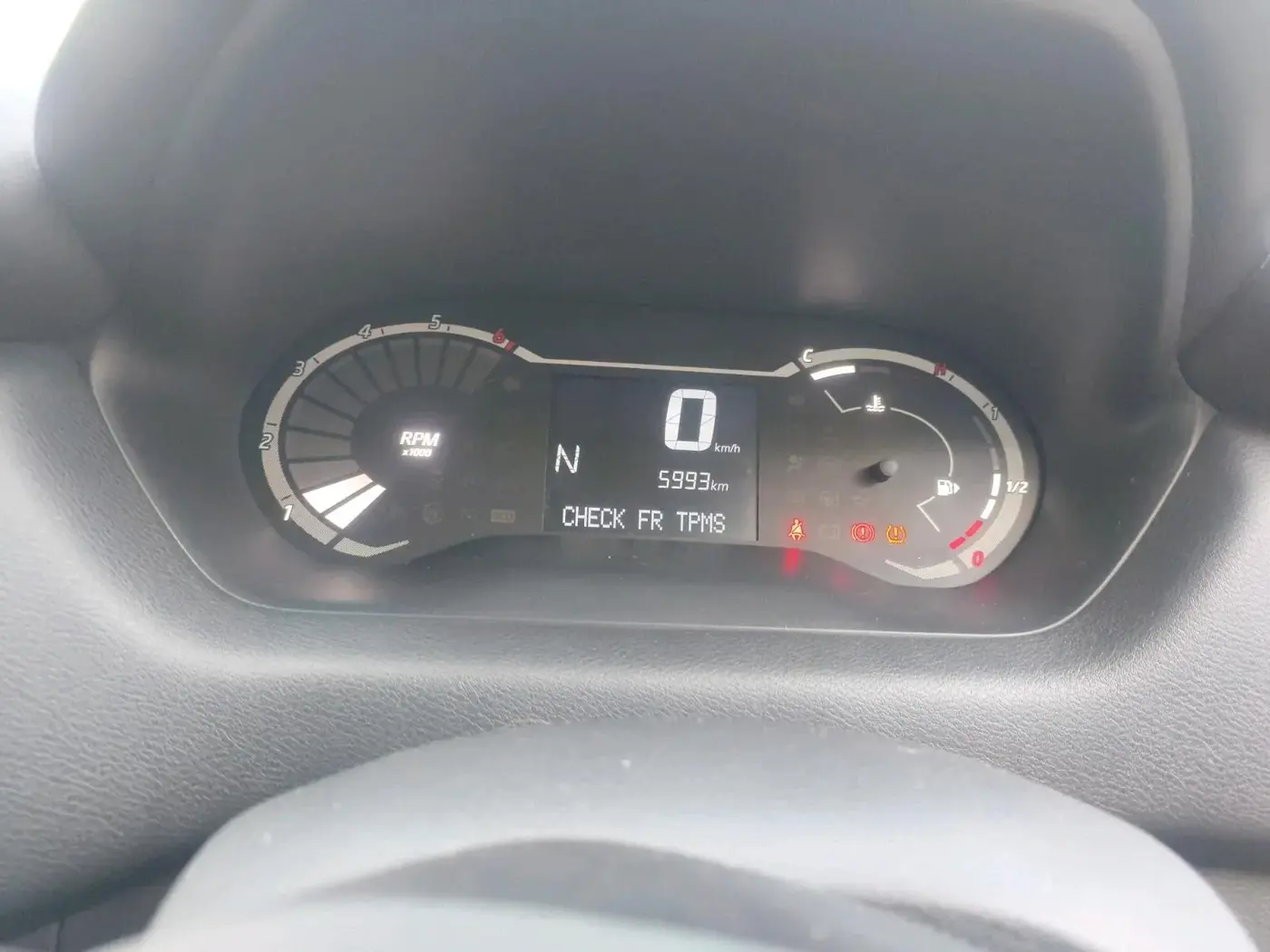 2025 Nissan MAGNITE Visia EZ-Shift, Petrol, Automatic, 5,993 km, interior