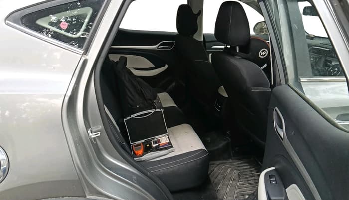 2024 MG ASTOR Sprint 1.5 MT (Ivory), Petrol, Manual, 21,224 km, interior