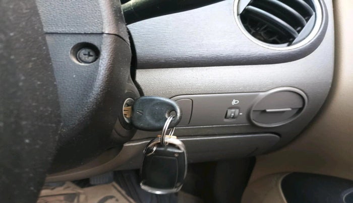 2011 Hyundai i10 MAGNA 1.2, CNG, Manual, 1,27,570 km, interior