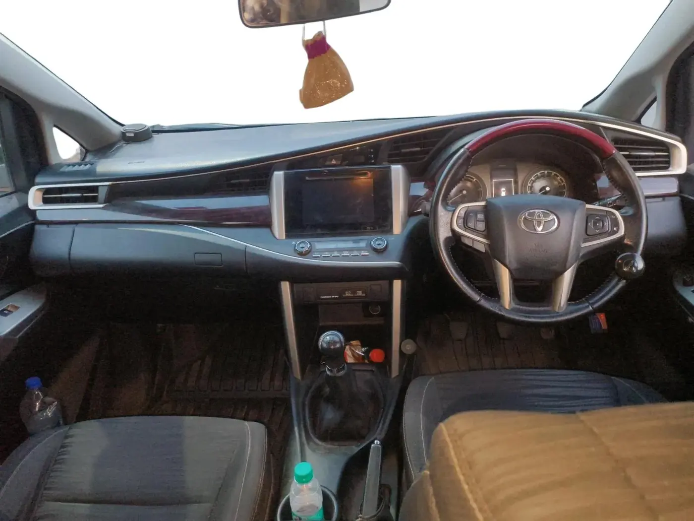 2018 Toyota Innova Crysta 2.4 VX 8 STR, Diesel, Manual, 1,46,923 km, interior