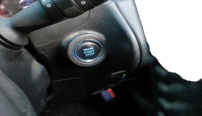 2018 Toyota Innova Crysta 2.4 VX 8 STR, Diesel, Manual, 1,46,923 km, interior