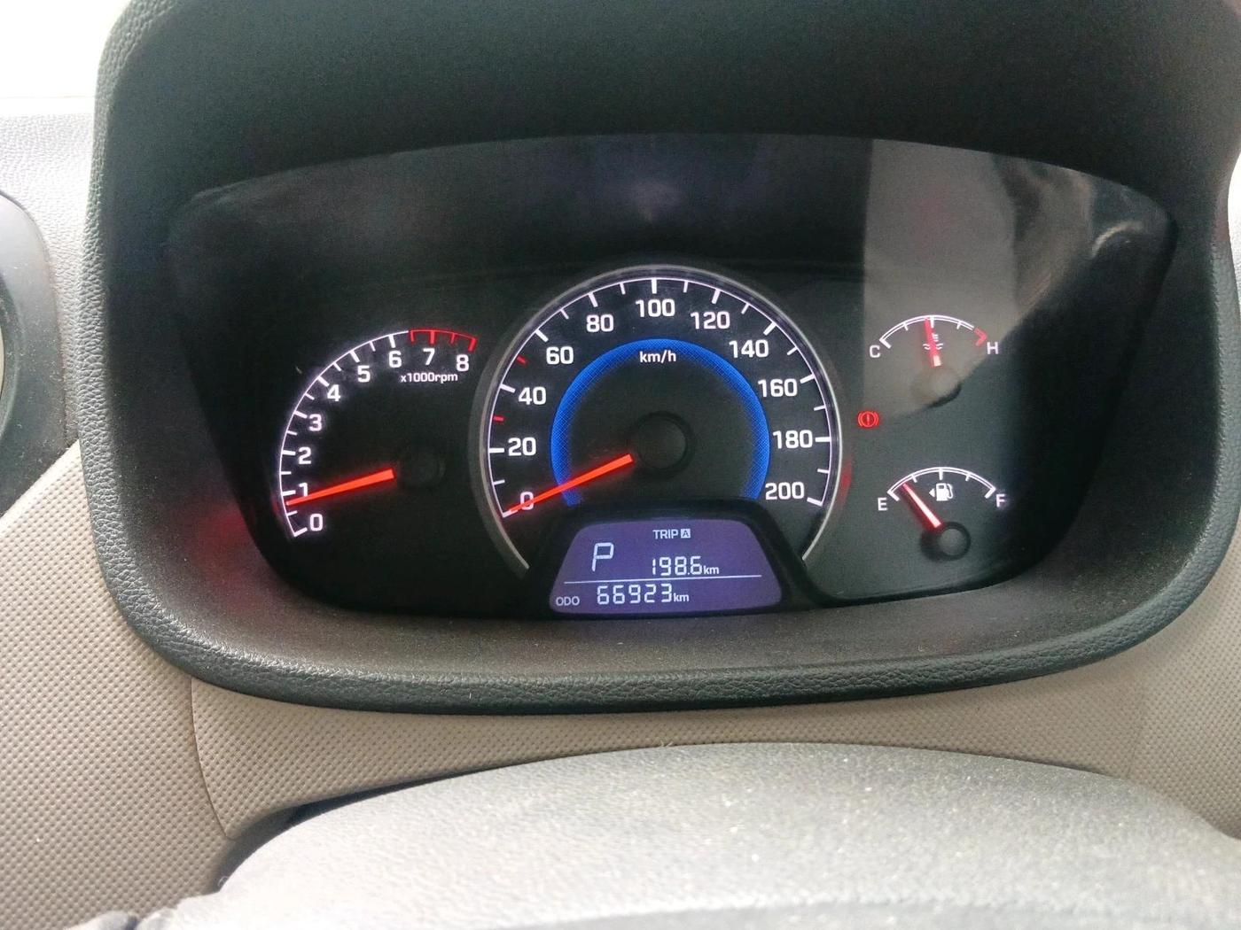 2015 Hyundai Grand i10 ASTA AT 1.2 KAPPA VTVT, Petrol, Automatic, 66,923 km, interior