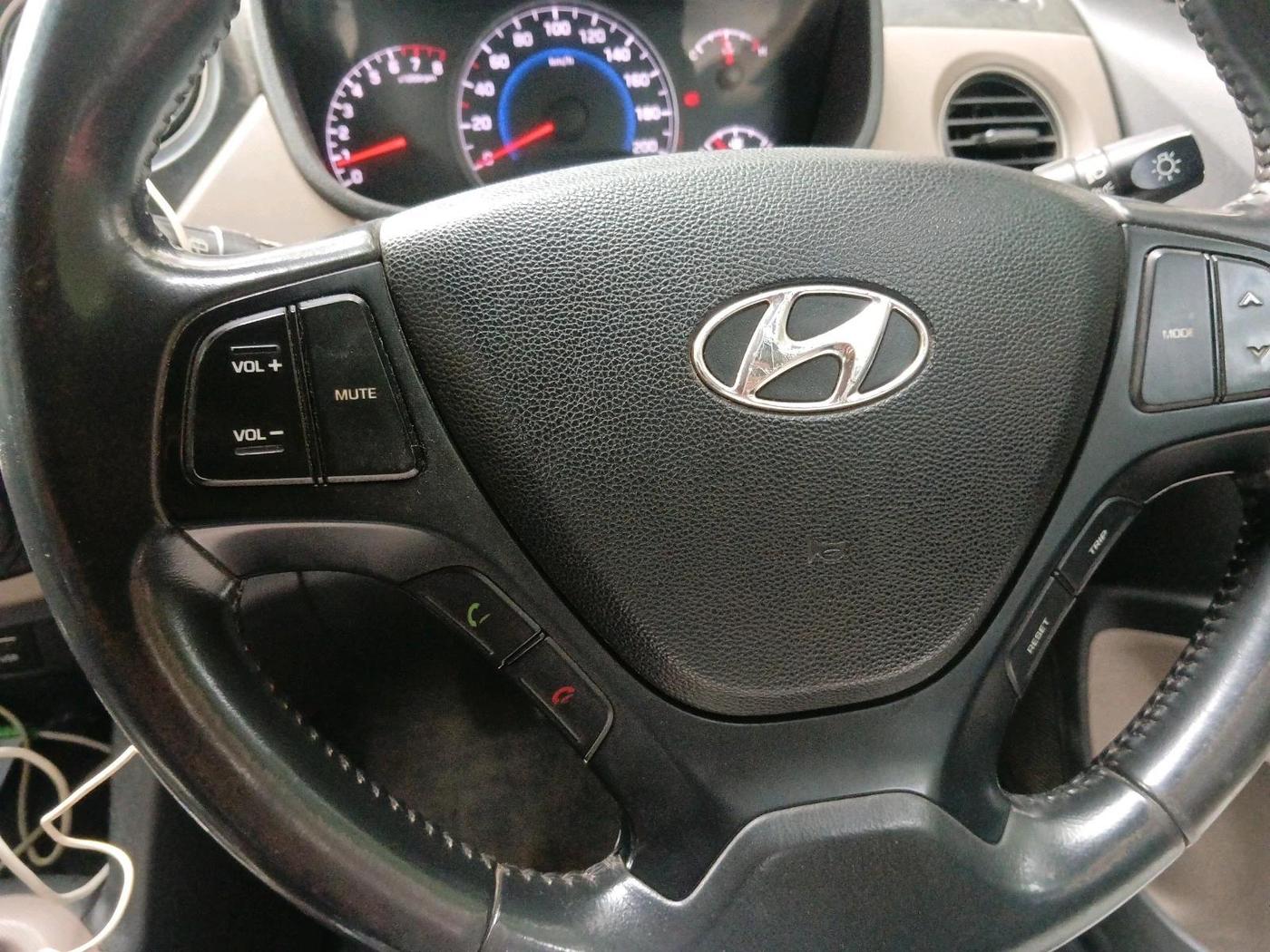 2015 Hyundai Grand i10 ASTA AT 1.2 KAPPA VTVT, Petrol, Automatic, 66,923 km, interior