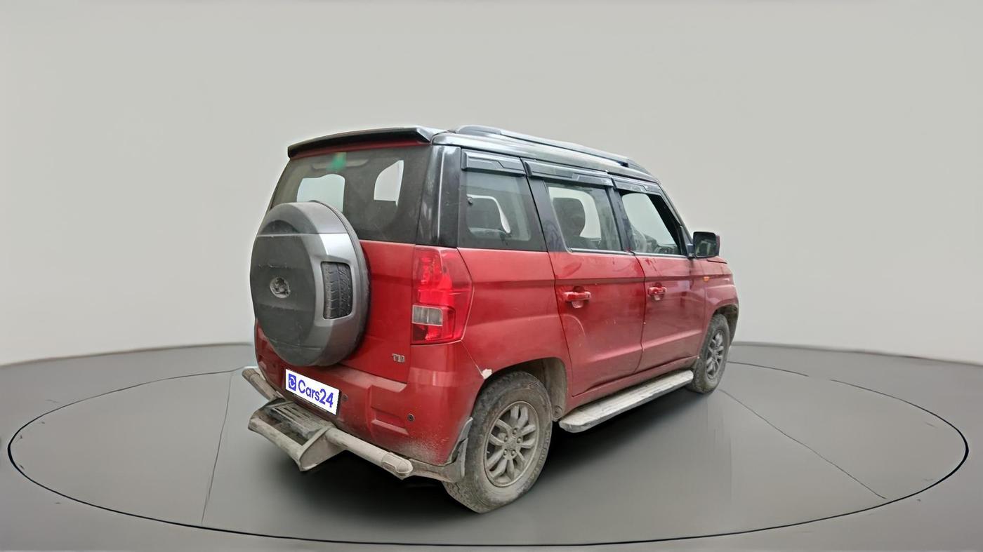 2018 Mahindra TUV300 T10, Diesel, Manual, 61,180 km, exterior