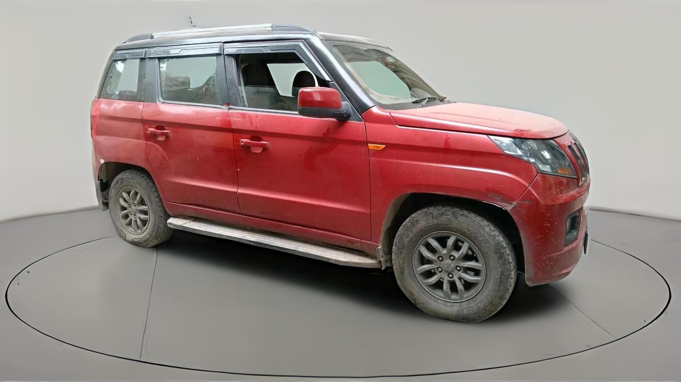 2018 Mahindra TUV300 T10, Diesel, Manual, 61,180 km, exterior