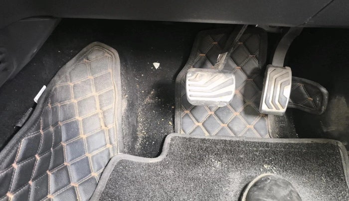 2023 Mahindra SCORPIO-N Z8 PETROL AT 7 STR, Petrol, Automatic, 14,099 km, interior