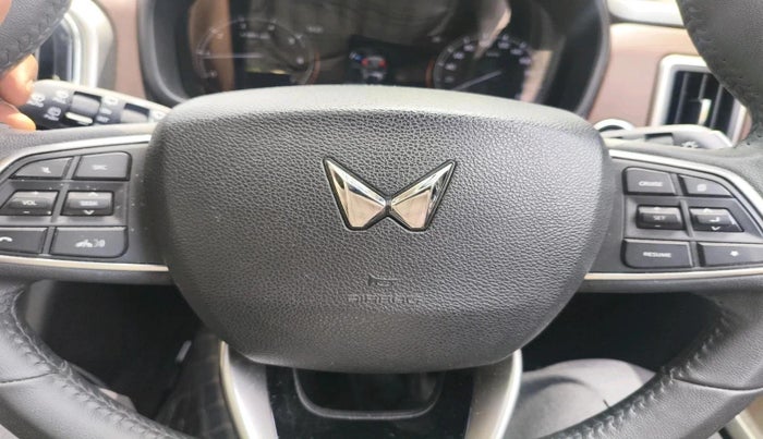 2023 Mahindra SCORPIO-N Z8 PETROL AT 7 STR, Petrol, Automatic, 14,099 km, interior