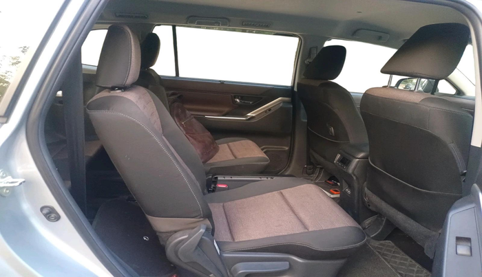 2024 Toyota INNOVA HYCROSS GX (O) 7 STR, Petrol, Automatic, 23,142 km, interior