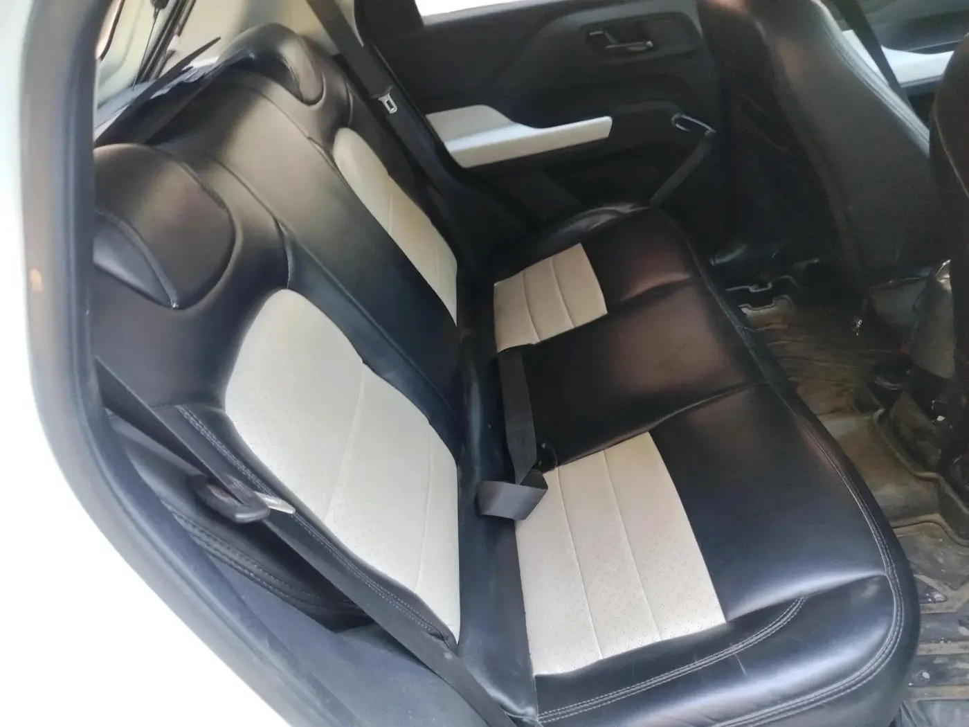 2024 Tata PUNCH PURE MT, CNG, Manual, 47,045 km, interior