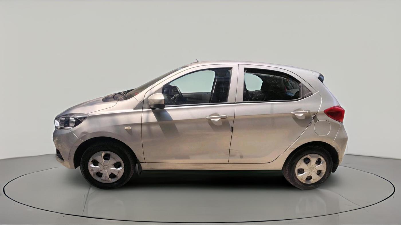 2017 Tata Tiago XTA PETROL, Petrol, Automatic, 45,712 km, exterior